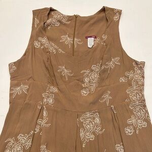 Ixia Crepe Summer Dress with Pockets